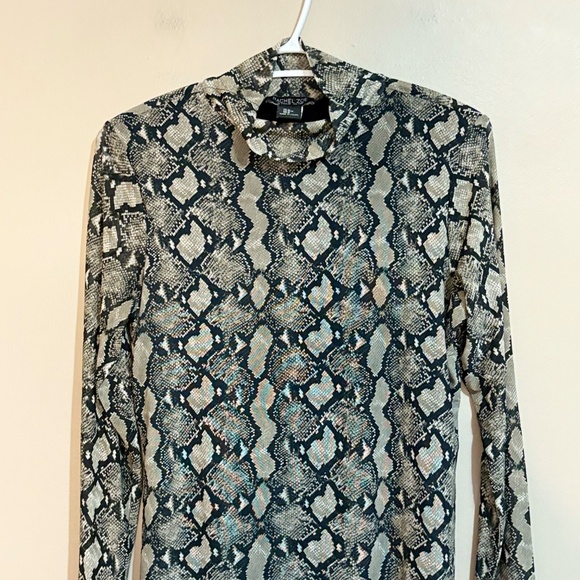Rachel Zoe Mesh Snake Skin Print Turtleneck w Sheer Long Sleeves - Picture 3 of 12
